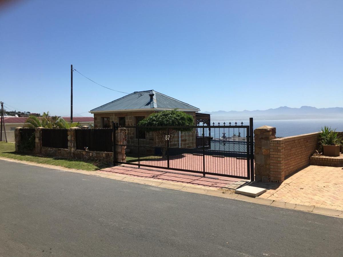 Villa Sea View Charming Stone House à Mossel Bay Extérieur photo